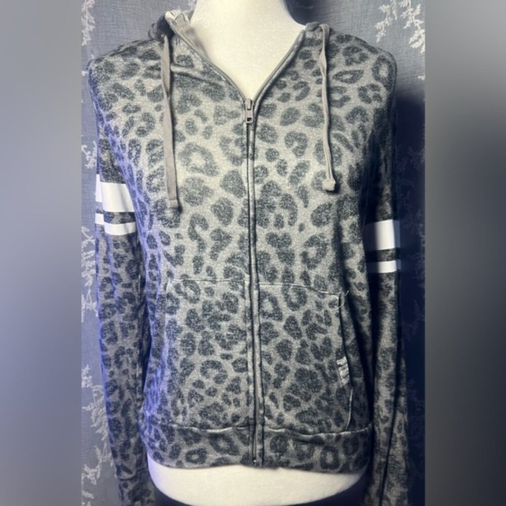 PINK Victoria’s Secret Gray Leopard Print Zip Up Hoodie Small